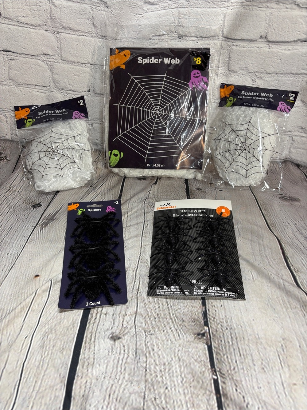 Halloween Spider Web & Spiders Decor Set - Black & White